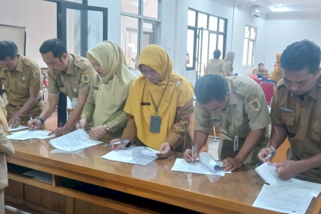 Penandatanganan PK dan PI