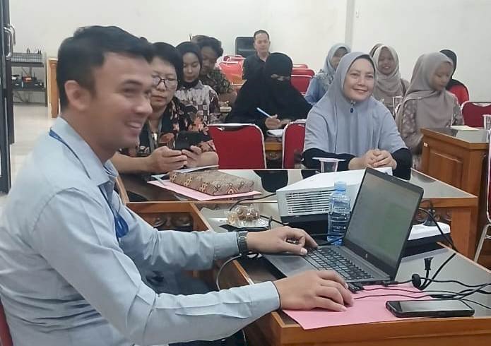 Enisitas #4 "Adaptability, Bertahan dan Bertumbuh dalam Dunia Kerja dengan Critical Thinking & Problem Solving"