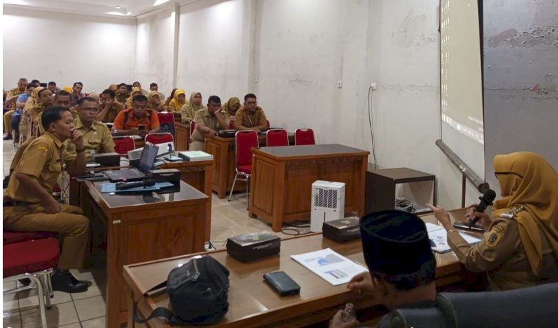 PEMBINAAN BKK SMK SE-KABUPATEN KLATEN UNTUK OPTIMALISASI PENEMPATAN TENAGA KERJA